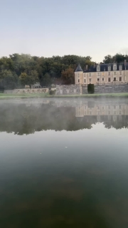 Découvrir les sublimes châteaux de la Loire, tout en séjournant dans l’un d’eux, dans un cadre magnifique, un havre de paix pour vous ressourcer.
Le calme et la tranquillité à une petite heure de Paris en TGV le @chateau_des_arpentis_amboise
Réservation sur www.chateaudesarpentis.com
#chateaudesarpentis #chateau #castle #hotel #chateauhotel #castlehotel #chateauxdelaloire #besthotel #loirevalleycastles #tourainevaldeloire #touraineloirevalley #amboise #travelgram #loirevalley #loirevalleytourism #french #france #travel #voyage #beautifulhotels