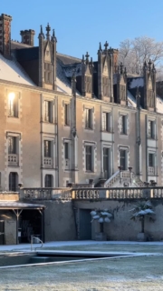 Découvrir les éternels châteaux de la Loire, tout en séjournant dans l’un d’eux, dans un magnifique cadre, un havre de paix pour vous ressourcer.
Le calme et la tranquillité à une petite heure de Paris en TGV le @chateau_des_arpentis_amboise
Réservation sur www.chateaudesarpentis.com