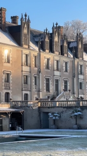 Découvrir les éternels châteaux de la Loire, tout en séjournant dans l’un d’eux, dans un magnifique cadre, un havre de paix pour vous ressourcer.
Le calme et la tranquillité à une petite heure de Paris en TGV le @chateau_des_arpentis_amboise
Réservation sur www.chateaudesarpentis.com